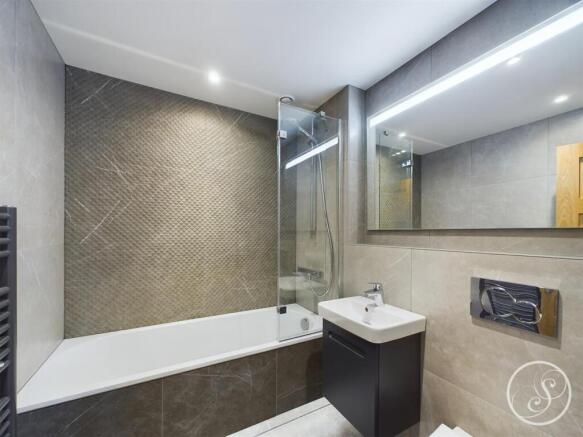 2 bed Flat to rent Image 7