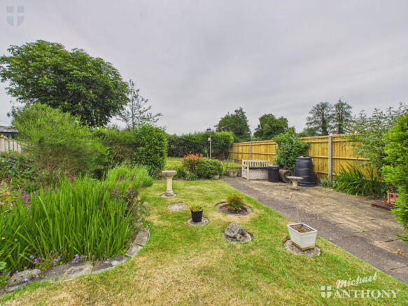 CAM03852G0-PR0680-STILL002