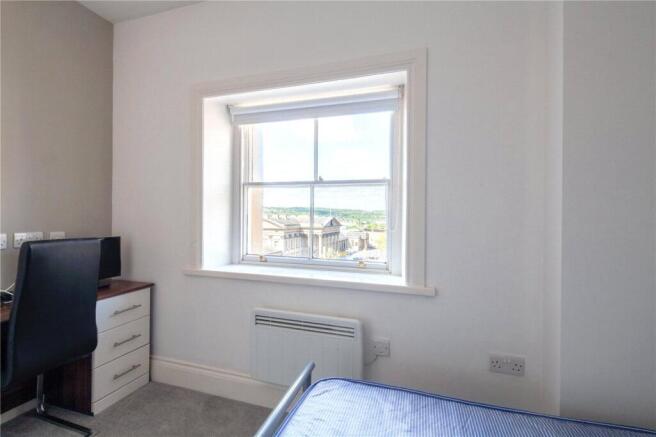 1 bed Apartment to rent Image 8