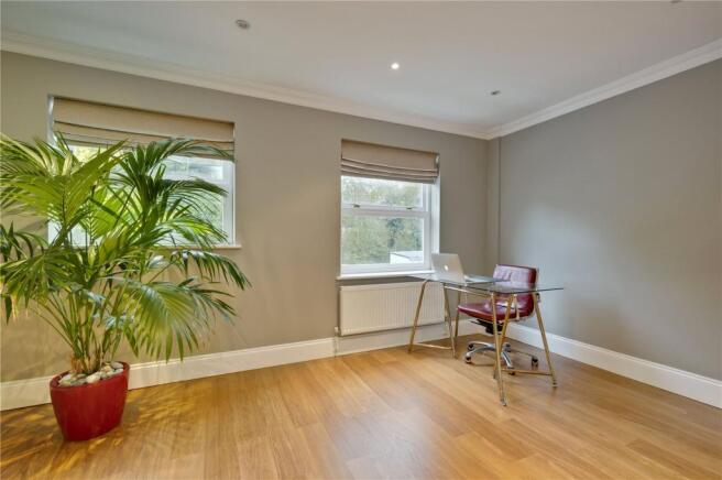 Bedroom/Study