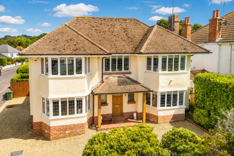 NO FORWARD CHAIN WITH TWO BEDROOM ANNEX - Lilliput Road, Lilliput, Poole BH14