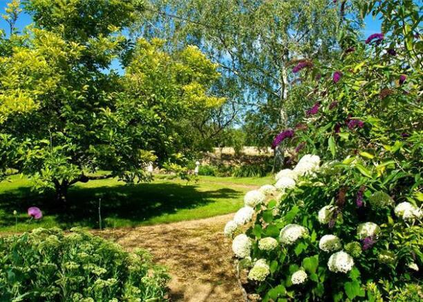Extensive Gardens