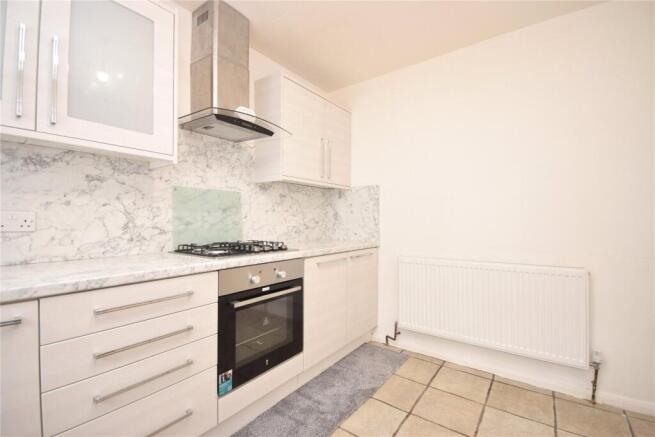 3 bed Terraced to rent Image 3