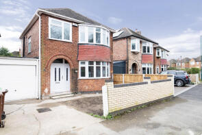 27, Russell Crescent, Nottingham NG8 2BQ