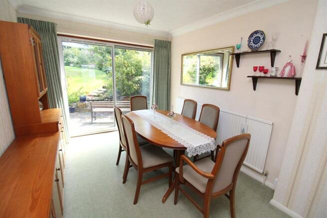 DINING AREA.JPG