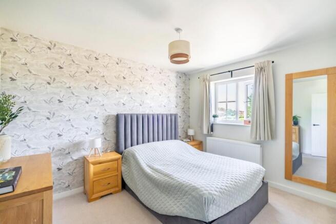 3 bed Semi-Detached for sale Image 12