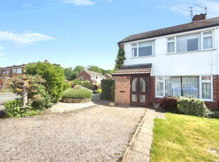 Foxes Way, Warwick