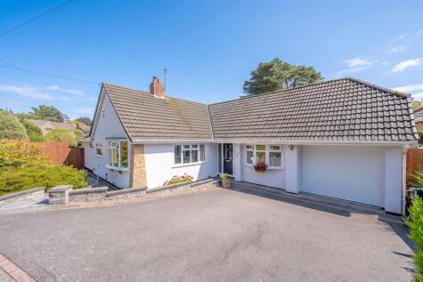 Summercourt Square, Kingswinford, DY6 9QJ