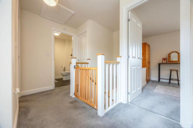 4 bed Detached for sale Image 12