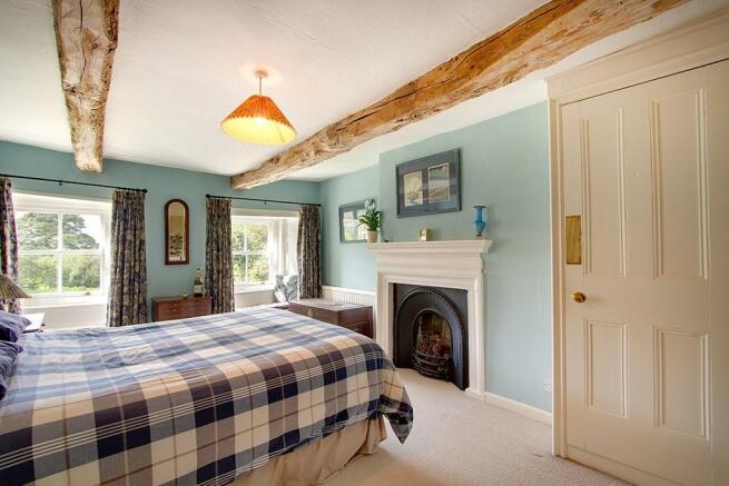 Principal bedroom 