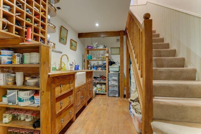 Lower ground utility area, handy storage