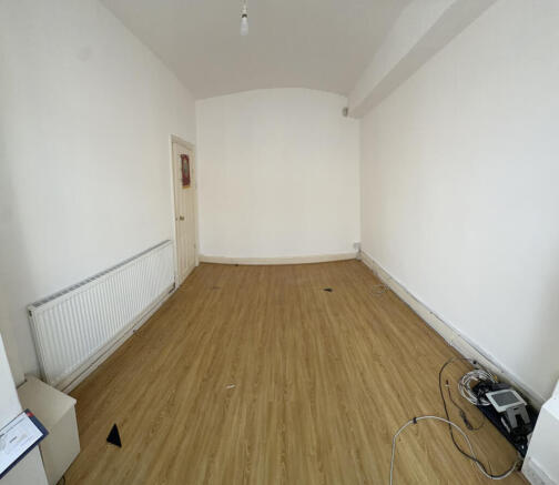 Doncaster Road, Leicester, LE4 photo 4