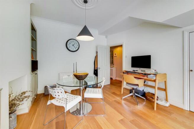 5_Dining Room-1.jpg