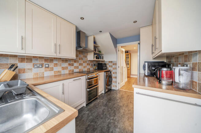 1361600-13-68df61...