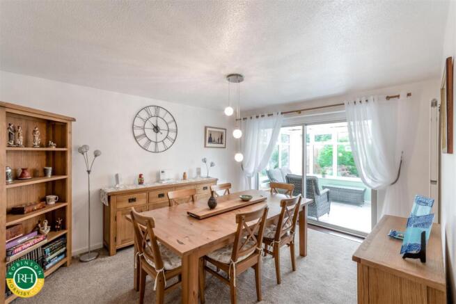 5 bed House for sale Image 5