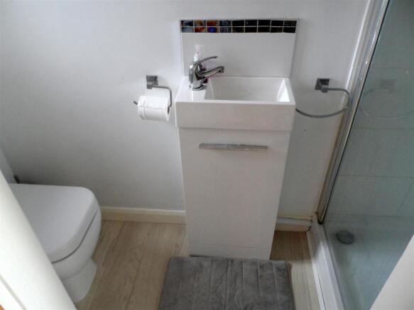 DOWNSTAIRS SHOWER RO