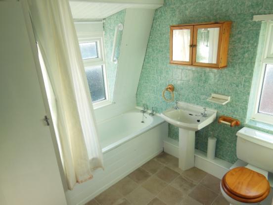 G3 34 bath.jpg