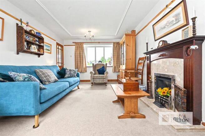 Hillside Drive, Leek photo 4