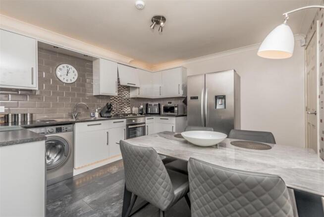 Fitted Dining Kitchen: