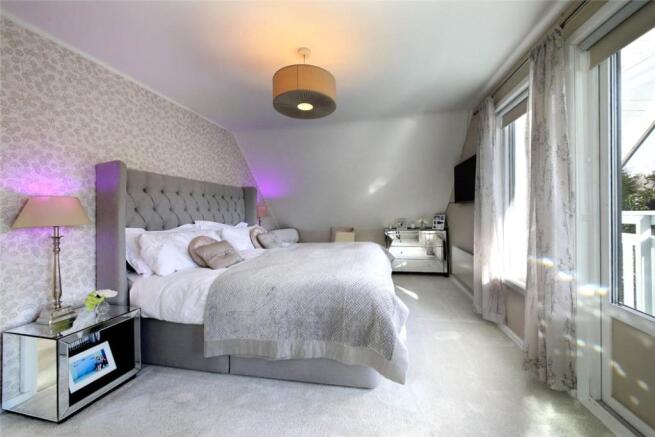 Master Bedroom Gu20