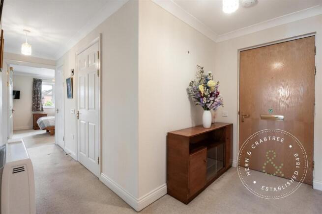 Latteys Close, Heath, Cardiff photo 4
