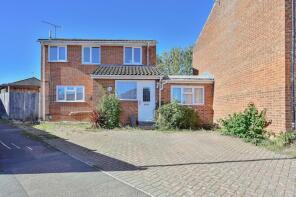 11, Berkeley Square, Hemel Hempstead HP2 7QR