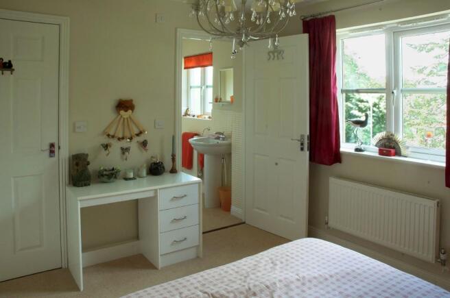 Photo 7
