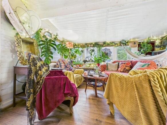 5 bed Terraced for sale Image 6