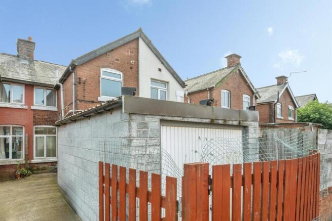 2 bed Terraced for sale Image 11