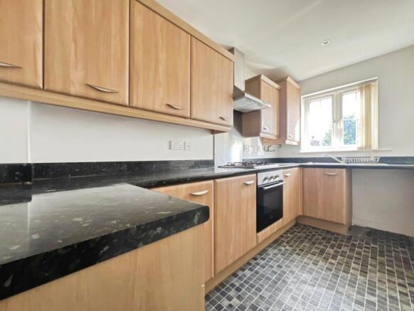 3 bed Town House for sale Image 6