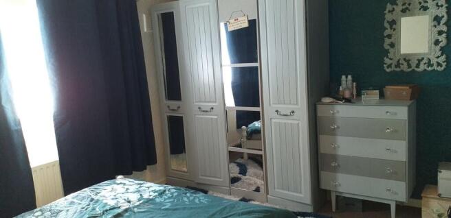 3 bed Detached to rent Image 4