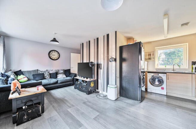 1425838-7-69c3ada...