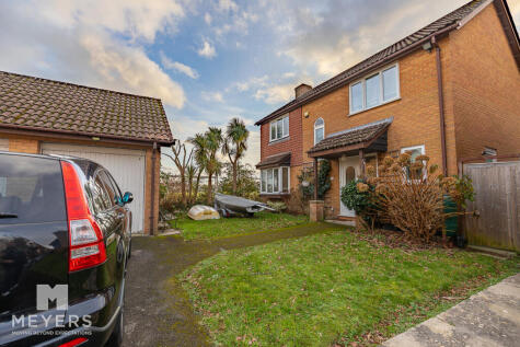 Trentham Avenue, Bournemouth, BH7 7