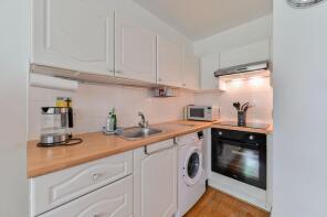 18, John Parker Square, London SW11 2HP