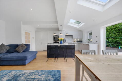 Enfield Grove, Leigh, WN7 1JX
