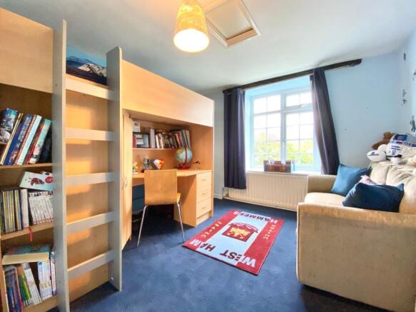 Photo 10