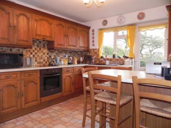 Kitchen/ Breakfast