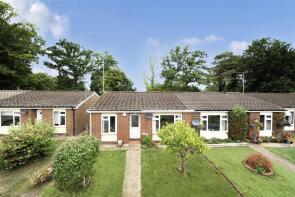 5, Woodside Close, Wokingham RG40 4EY