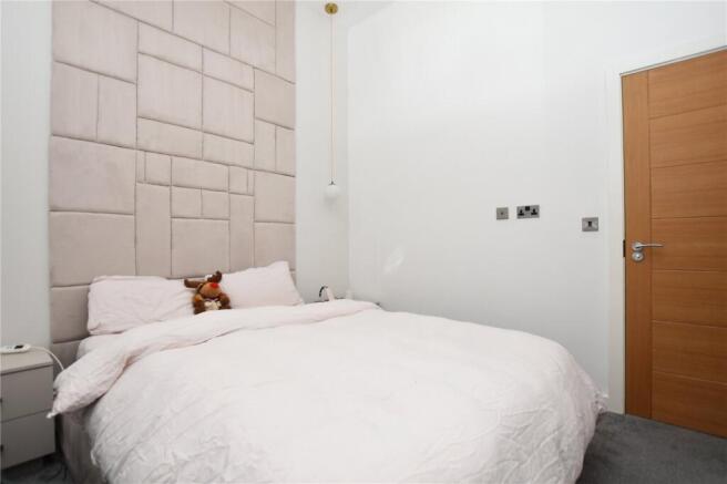 2 bed Apartment for sale Image 7