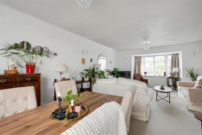 Northdown Drive, Beeston photo 4