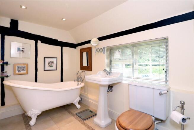 En Suite Bathroom