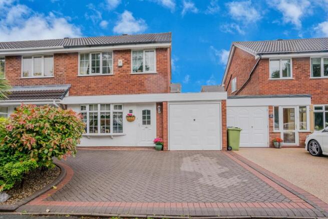 44, Badgers Way, Heath Hayes, Cannock, Staffordshi