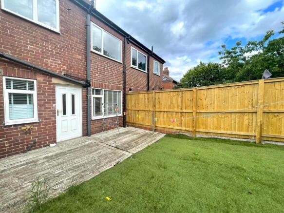 3 bed Terraced to rent Image 11