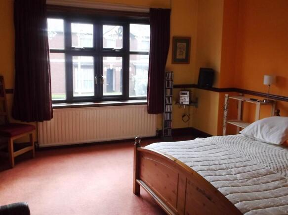 master bedroom.jpg