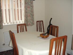 Dining Room/Bed 3