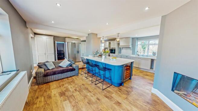 Station-House-turn-your-phone-on-its-side-03182021