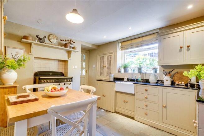 2 bed Semi-Detached for sale Image 4