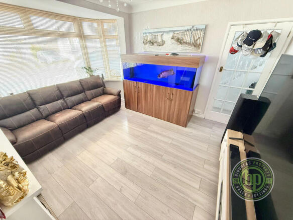 IMG-20250904-WA00...