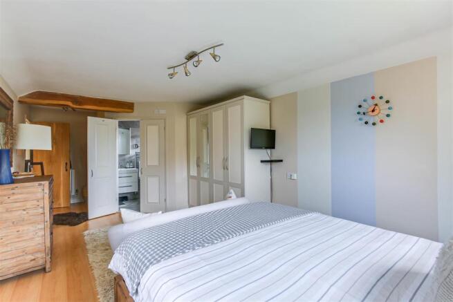 22. Bedroom 1.jpg