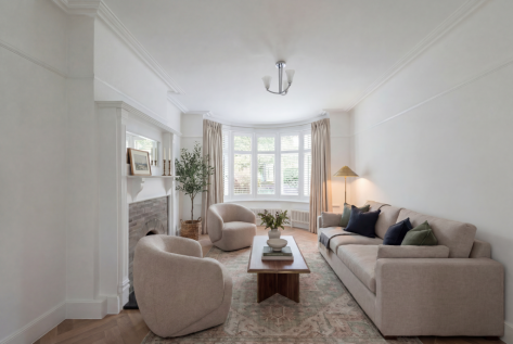 56 Priory Rd, London N8 7EX, UK